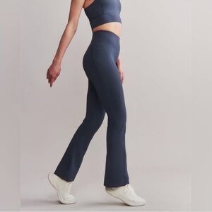 Rhone Revive Flare Leggings Women's Size Large Navy